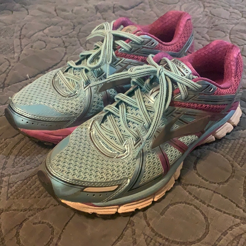 Brooks purple & blue running shoes size 9